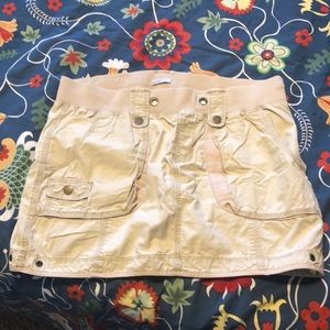 Old Navy khaki skirt